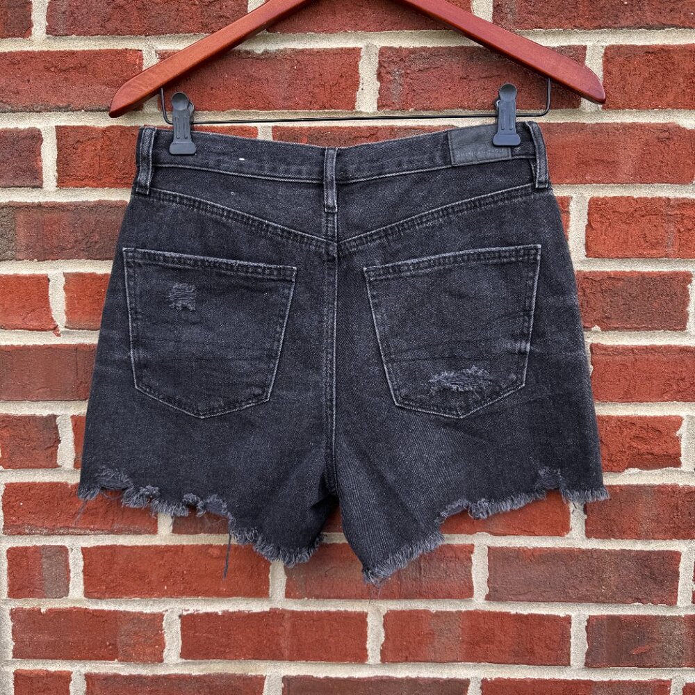 American Eagle 90s Boyfriend Short Size 4 Black Denim Distressed Festival - Picture 3 of 10